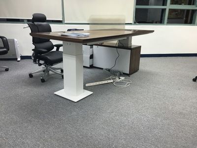 相對于傳統辦公桌,智能升降桌好嗎?